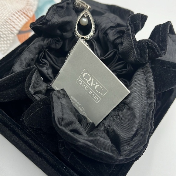 Vintage Suspicion Marcasite & Pearl Pendant 🌟 Sterling Elegance - Picture 13 of 14